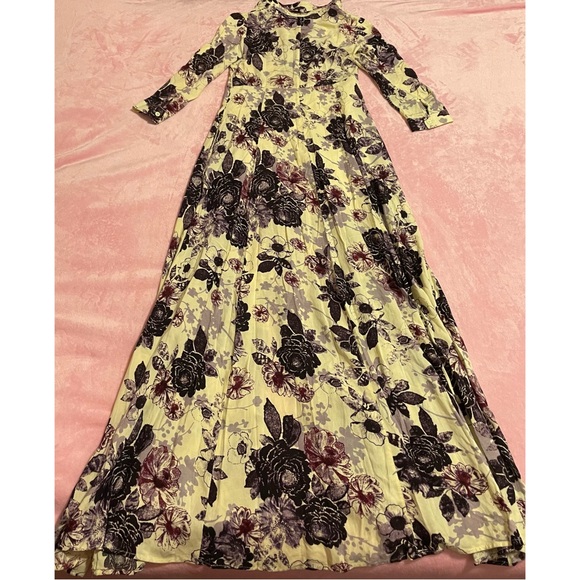 Women’s Cream Purple Floral Flower Long Maxi Dress Size Small - Picture 6 of 7